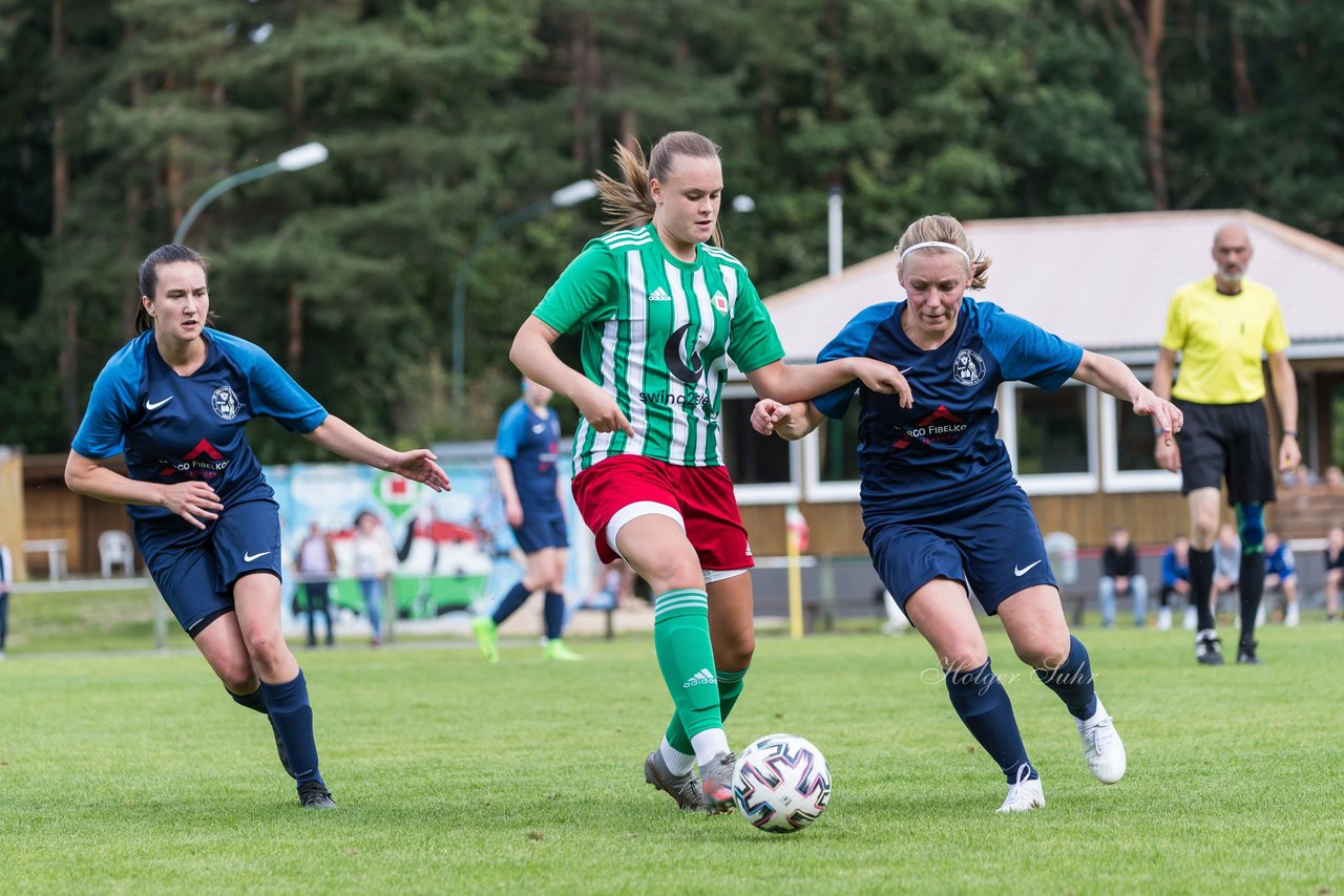 Bild 317 - F SV Boostedt - SV Fortuna St. Juergen : Ergebnis: 2:1